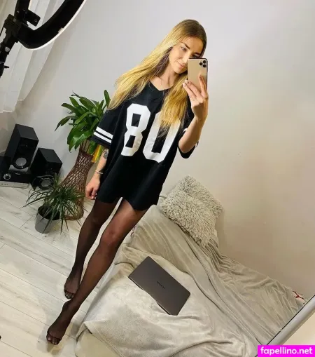 Weronika Wos OnlyFans Thumbnail #L2Iik1DVHH