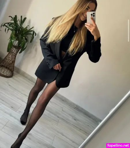 Weronika Wos OnlyFans Thumbnail #PxCO0B1b3T