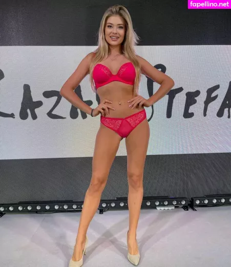 Weronika Zubowicz OnlyFans Thumbnail #XNMv2zsv7T