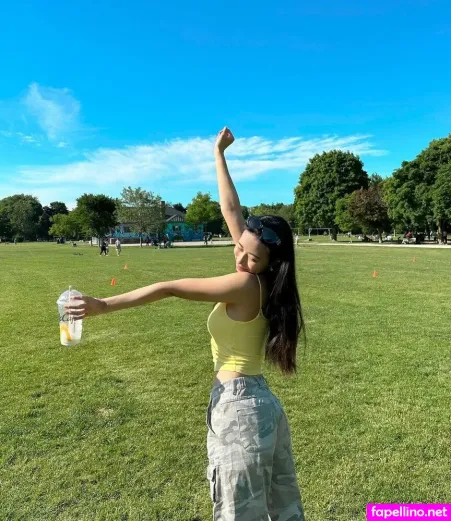 West Tung OnlyFans Thumbnail #17eoxlr44C