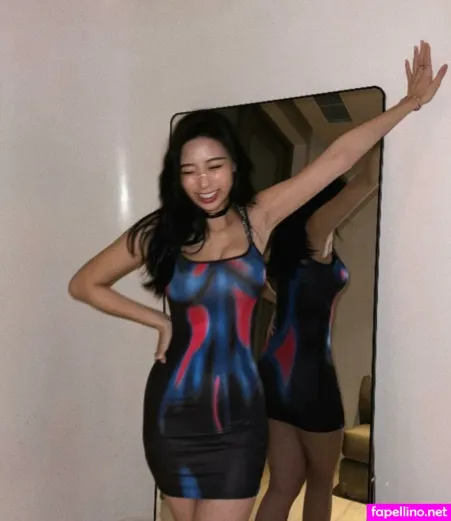 West Tung OnlyFans Thumbnail #8TwSZYgyeN