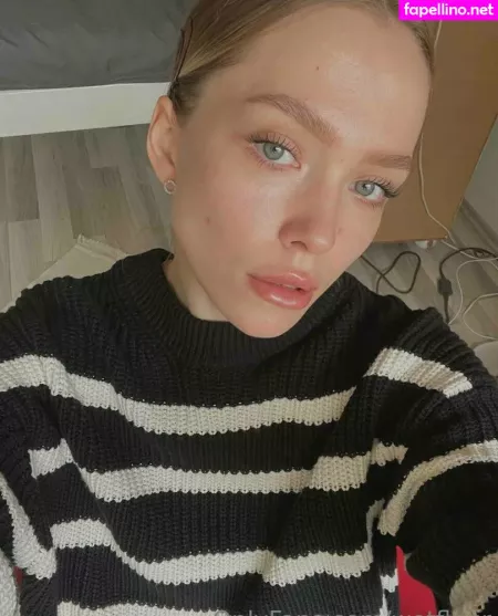 Wetfleur OnlyFans Thumbnail #qI8en5zawT