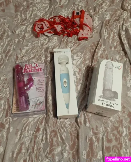 Wetkitten666 OnlyFans Thumbnail #9pBZrILKxT