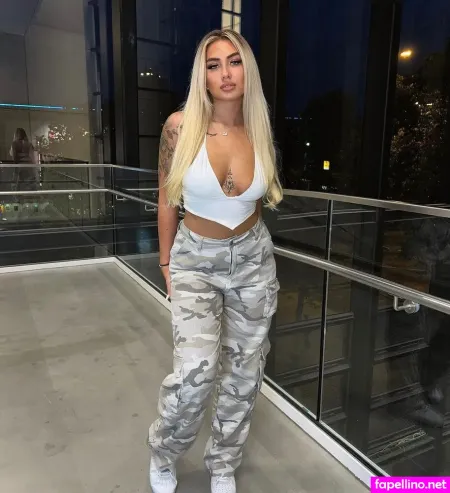 Weweska OnlyFans Thumbnail #6axxCSnCRr