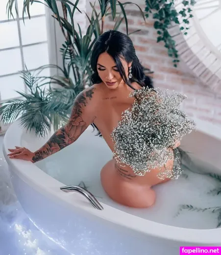 Wh0rehound OnlyFans Thumbnail #8m6uxZTXSK