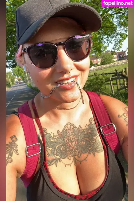 Whatsupfoxxy OnlyFans Thumbnail #iHzUmz7twB
