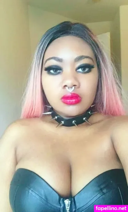 Wheelchairbarbie98 OnlyFans Thumbnail #afe8ZgdCNj