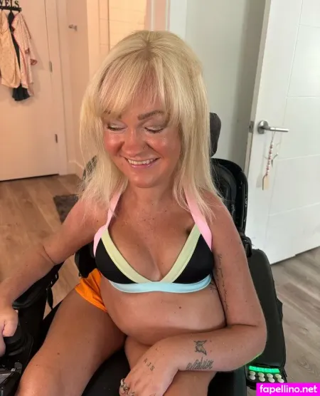 Wheelchairrapunzel 2 OnlyFans Thumbnail #izXlSerzen