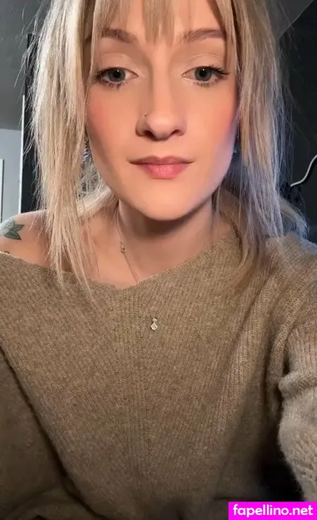 Wheezyblonde OnlyFans Thumbnail #BhserQprpf