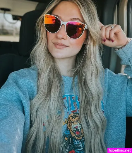 Wheezyblonde OnlyFans Thumbnail #G1JVRqYVaa