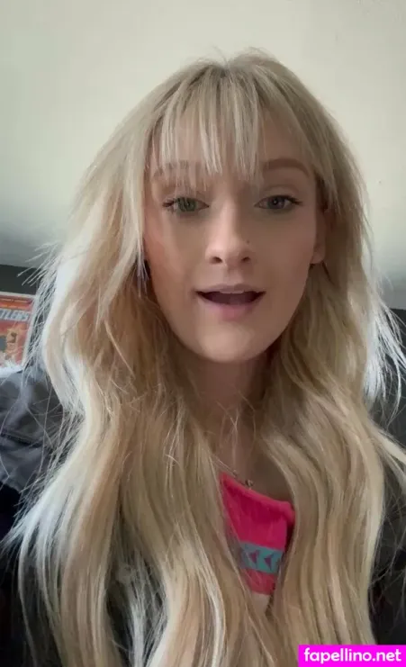 Wheezyblonde OnlyFans Thumbnail #LuI6ZXPGxm