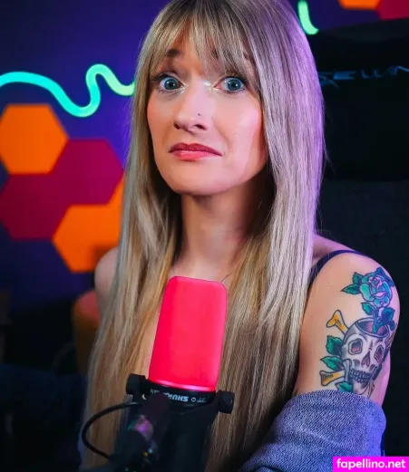 Wheezyblonde OnlyFans Thumbnail #NwlWBtAbqp