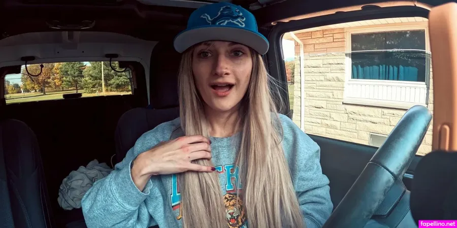 Wheezyblonde Main Profile Photo