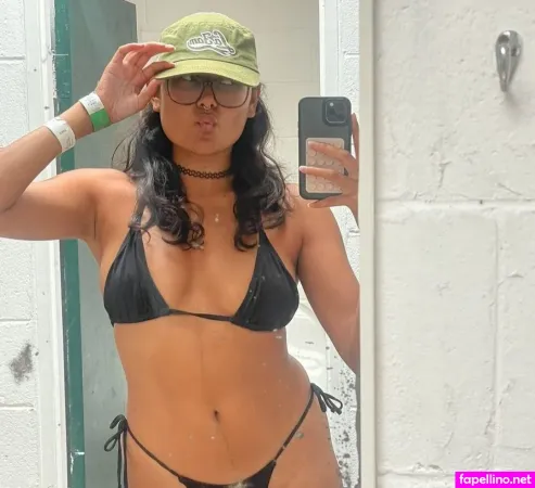 Where Is Moni OnlyFans Thumbnail #4b6IUUx4Iq