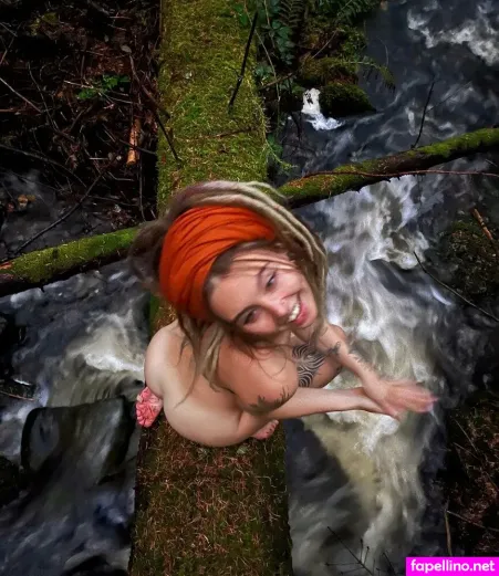 Whereispoppie OnlyFans Thumbnail #T5Bf7ocJ1p