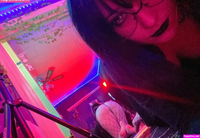 Whisperingpizza Asmr 1 OnlyFans Thumbnail #NJfnoUeraU