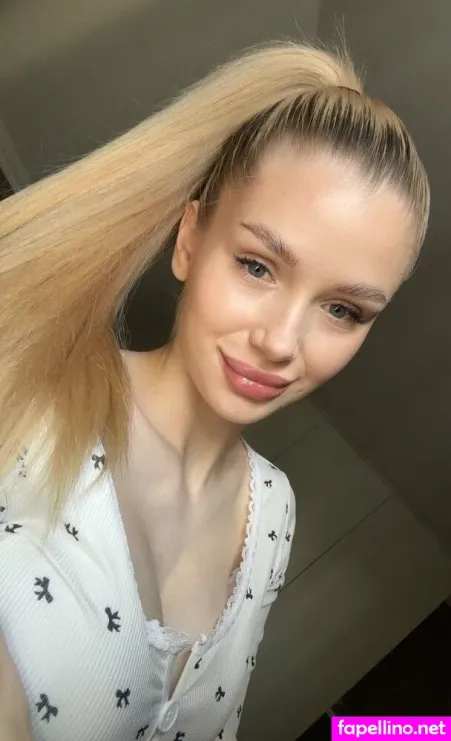 White Baby OnlyFans Thumbnail #0Lk1TgATO4