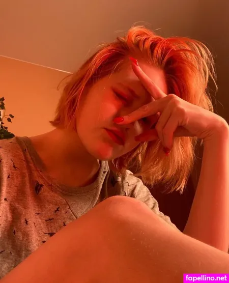 White Blond OnlyFans Thumbnail #TJVAI47Vd8