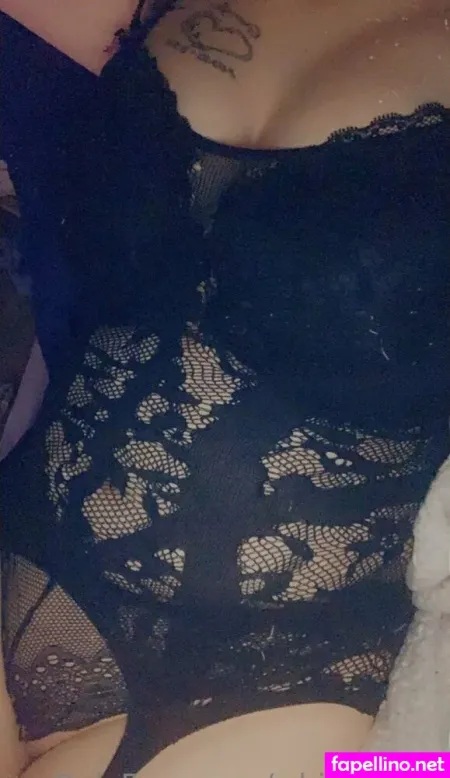 White Rainn OnlyFans Thumbnail #o9HEv1oCL2