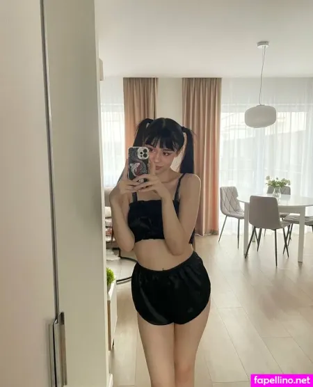 White Sakuraa OnlyFans Thumbnail #xoi120WwKW