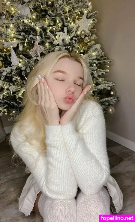 White Vikki OnlyFans Thumbnail #h3uN4JgaiV