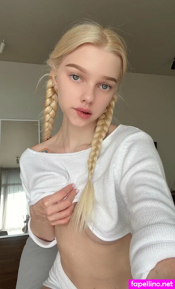 viki_white_, vikiwhite_, white_viki Nude Leaked OnlyFans Photo #VbdHwmPKW9