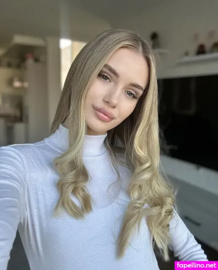 Whitebaby Sofia OnlyFans Thumbnail #vZlQTVI9u6