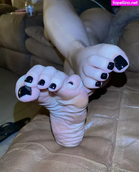 Whitebxtch27 OnlyFans Thumbnail #H979mpbLJY