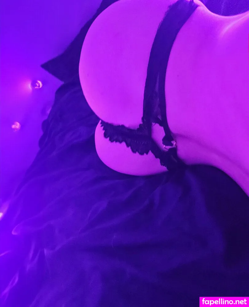 LunedCrevan, White Fox Cosplay, whiteeefox Nude Leaked OnlyFans Photo #4PrX7aOQhI