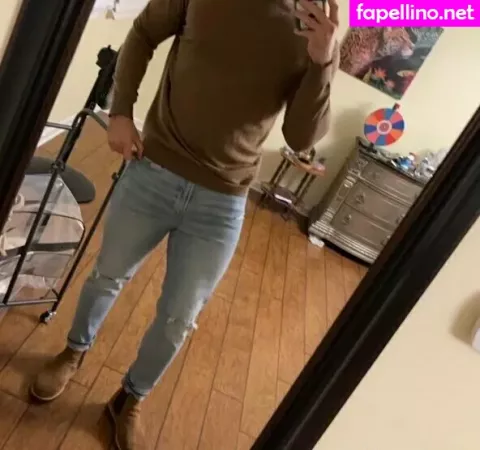 Whitefoxmedia OnlyFans Thumbnail #OKeWFh2OeU