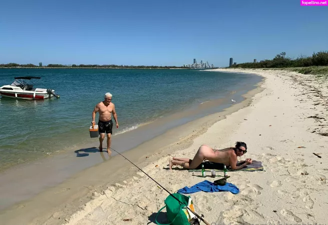 Whiterabbitsx OnlyFans Thumbnail #A1yyIC9Orj