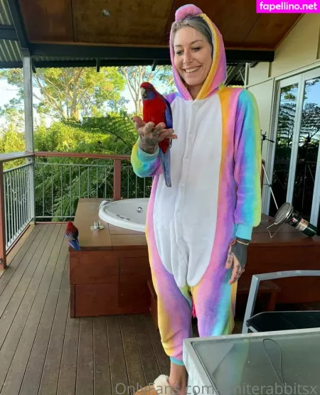 Whiterabbitsx OnlyFans Thumbnail #miU251c458