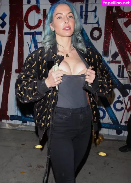 Whitney Cummings OnlyFans Thumbnail #aZKTDHIhRZ