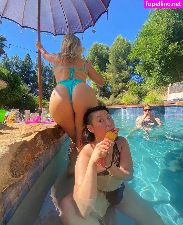 TweetneyMoore, socialtoilet16, whitneysmoore Nude Leaked OnlyFans Photo #2E74PFoEiv