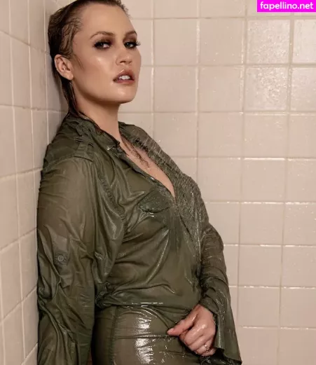 Whitney Moore OnlyFans Thumbnail #crCTqxJHDR