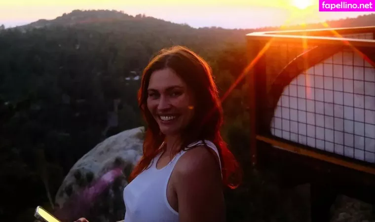 Whitney Moore OnlyFans Thumbnail #p6IXayed20