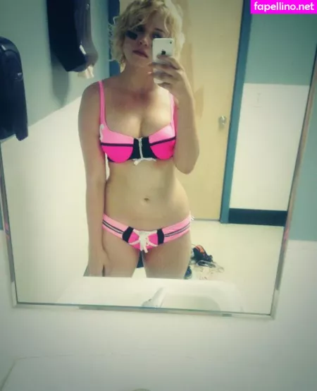 Whitney Moore OnlyFans Thumbnail #r5aObeo8HA