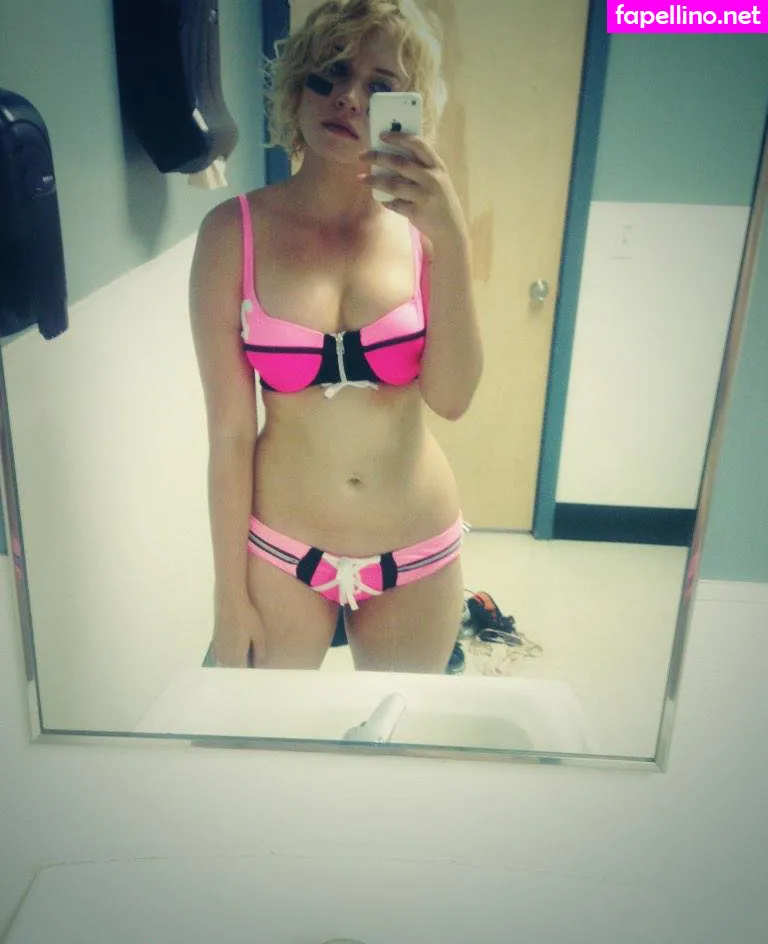 TweetneyMoore, socialtoilet16, whitneysmoore Nude Leaked OnlyFans Photo #r5aObeo8HA