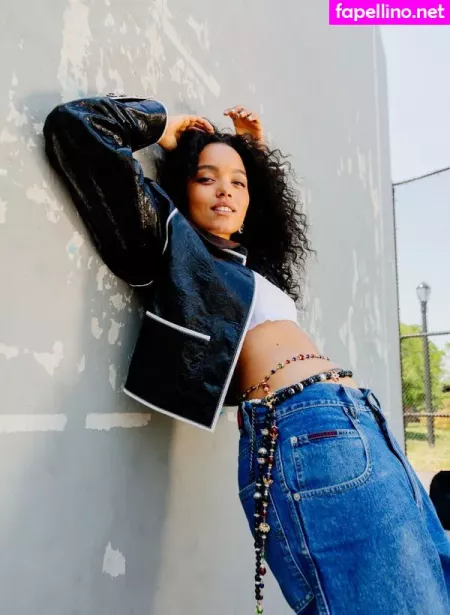 Whitney Peak OnlyFans Thumbnail #Eqa3xmIDrW