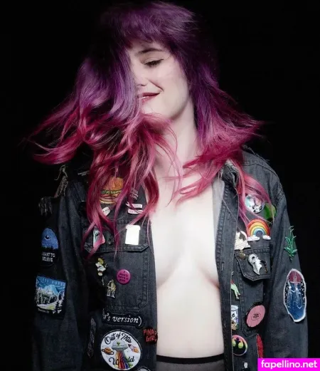 Whitney Van Laningham OnlyFans Thumbnail #XXkgym6xDb