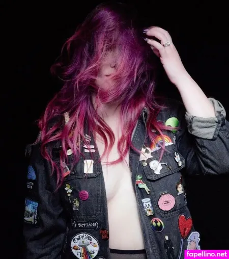 Whitney Van Laningham OnlyFans Thumbnail #axUT2bQXHd