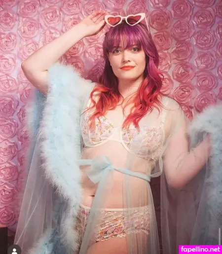 Whitney Van Laningham OnlyFans Thumbnail #wGWW4ynb5b