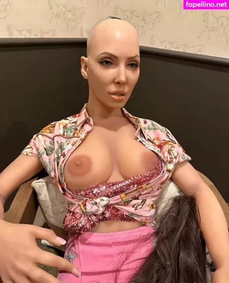 Whitney OnlyFans Thumbnail #ObzzcEVRxy