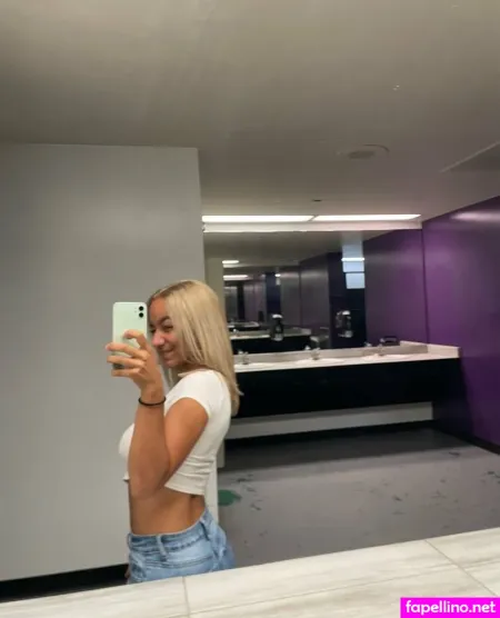 Whitster OnlyFans Thumbnail #XbdzlQeBiI