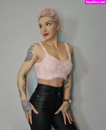 Who On Earth Is Anna OnlyFans Thumbnail #27dWwhFXiX