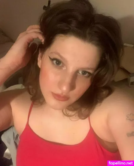 Whoismeggy OnlyFans Thumbnail #0m0xDIu3pW