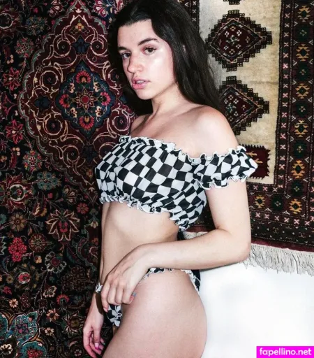Whoissheiloveher OnlyFans Thumbnail #jbZwiLv674