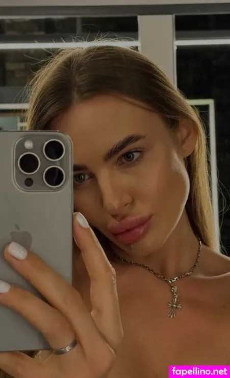 Whoissonik OnlyFans Thumbnail #jbP0HOsNhH