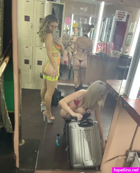 Whoisvictoriax OnlyFans Thumbnail #m7z5aCOvEr