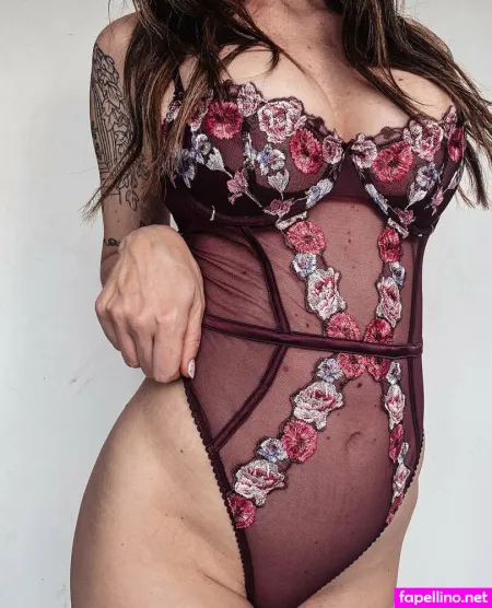 Wholesomefoxx OnlyFans Thumbnail #FBzqzO9RkZ